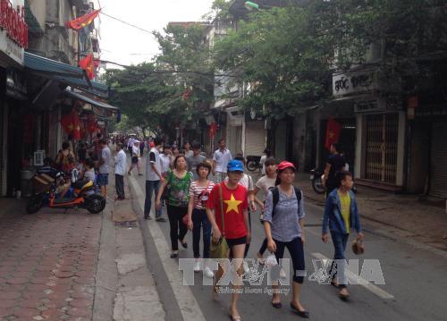 Hàng vạn người dân náo nức mừng ngày hội lớn ảnh 3